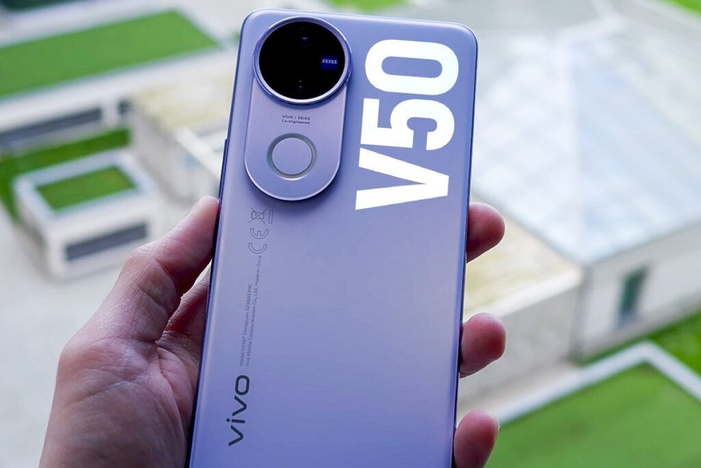 O smartphone robusto com câmera Zeiss e 6000 mAh
