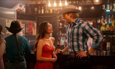 A comédia romântica que ninguém esperava ver tão alto no ranking da Netflix