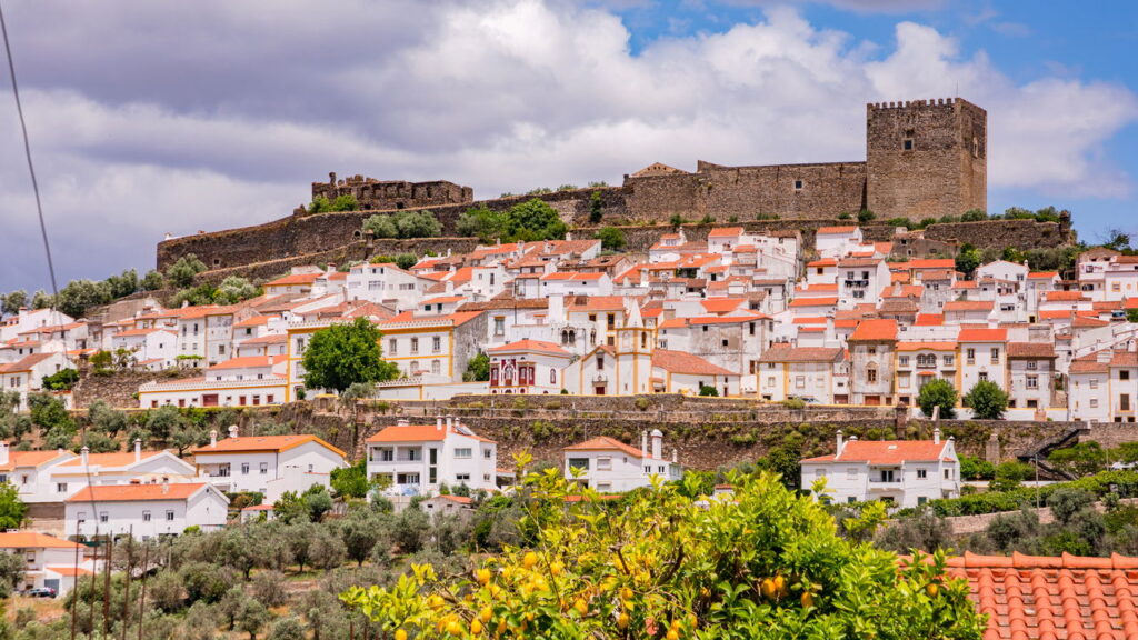 Uma cidade no Alentejo guarda segredos romanos e sabores inesquecíveis