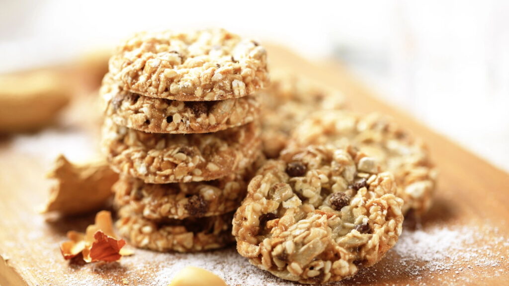 Receita de biscoito saudável pronta em 15 minutos conquista quem quer cortar açúcar