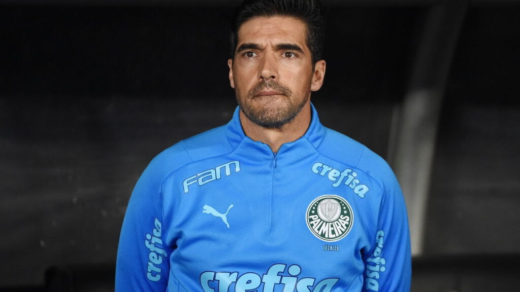 Demissões em alta no Brasileirão 2025 expõem a crise de planejamento nos clubes