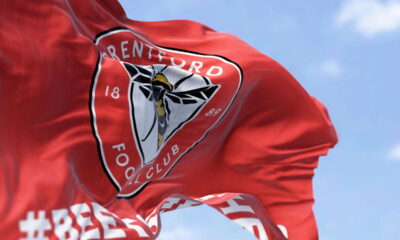 Brentford empata com Chelsea em jogo decidido nos acréscimos