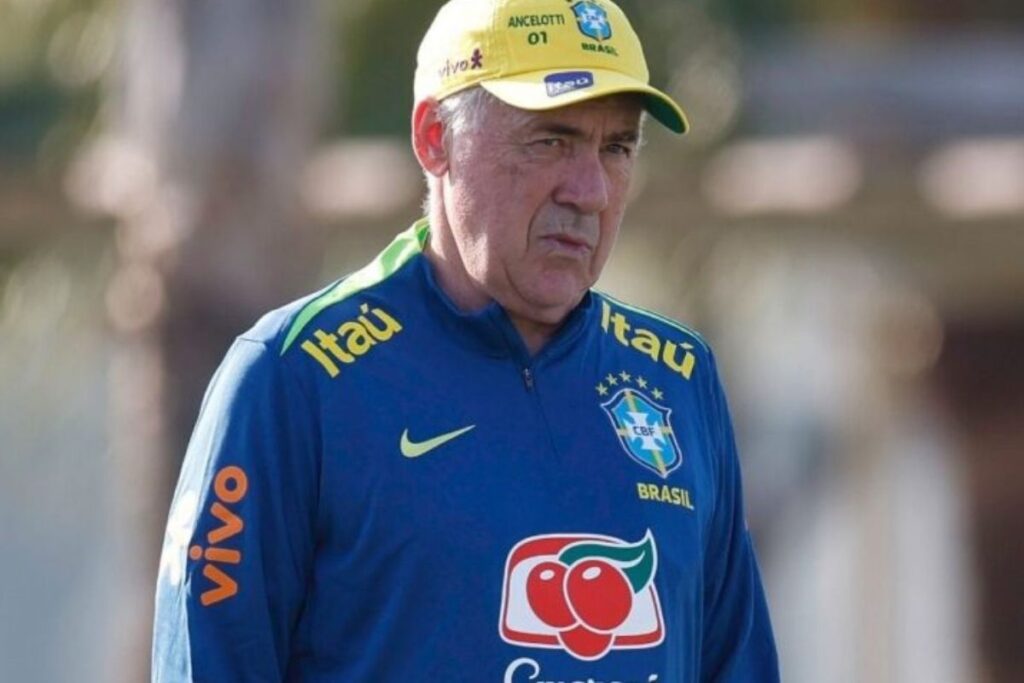 Carlo Ancelotti afirmou que já definiu a equipe titular para sua estreia