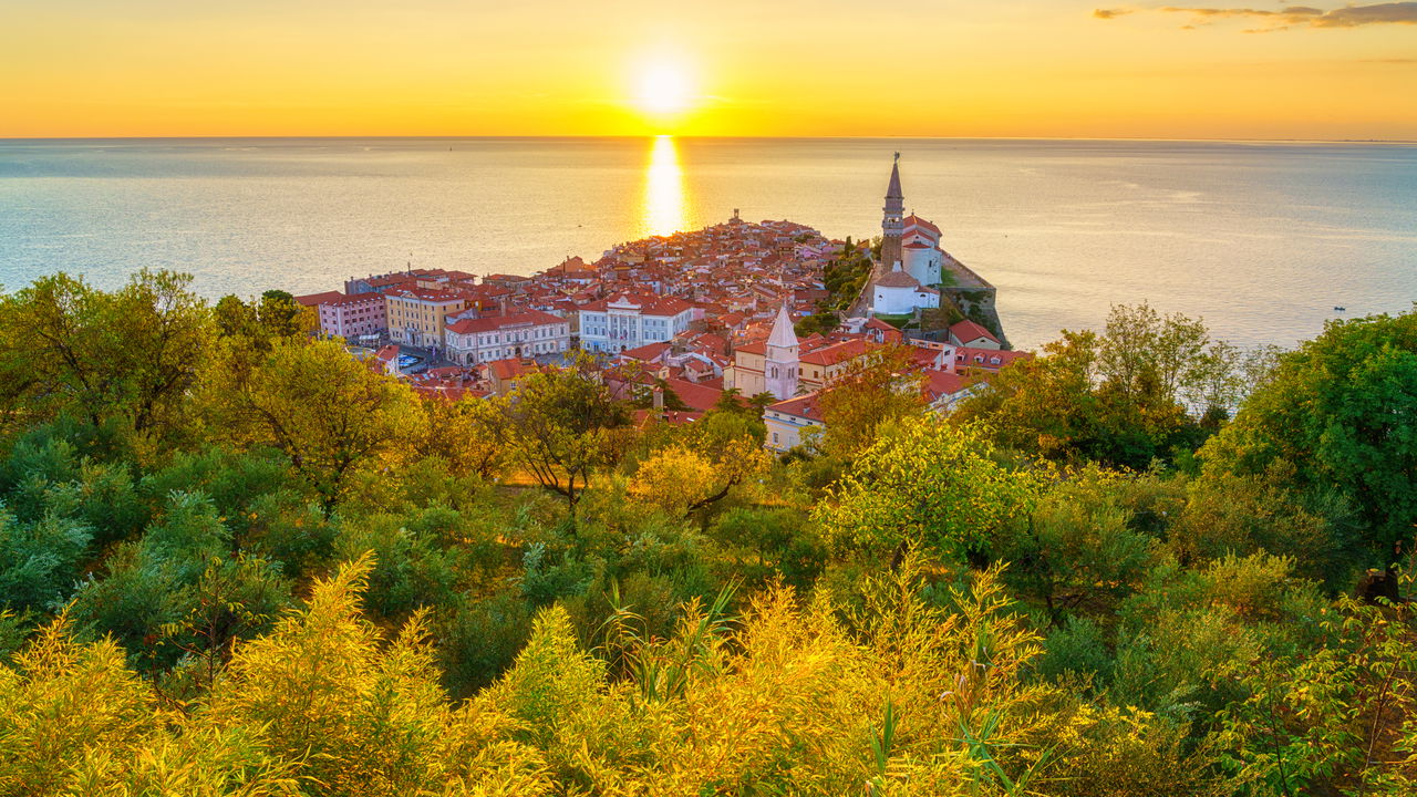 O pôr do sol dessa cidade guarda um segredo que poucos conhecem