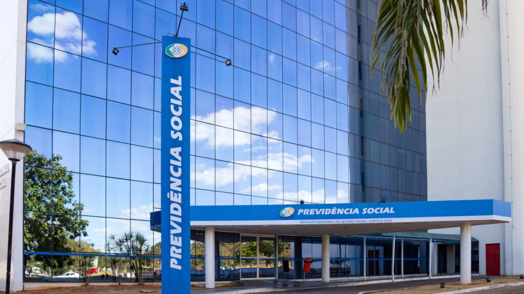 Crédito extra do INSS chega para 70 mil aposentados