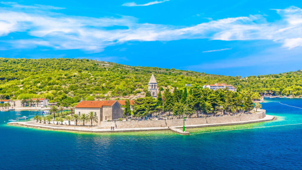 Ilha croata guarda segredos que surpreendem até viajantes experientes