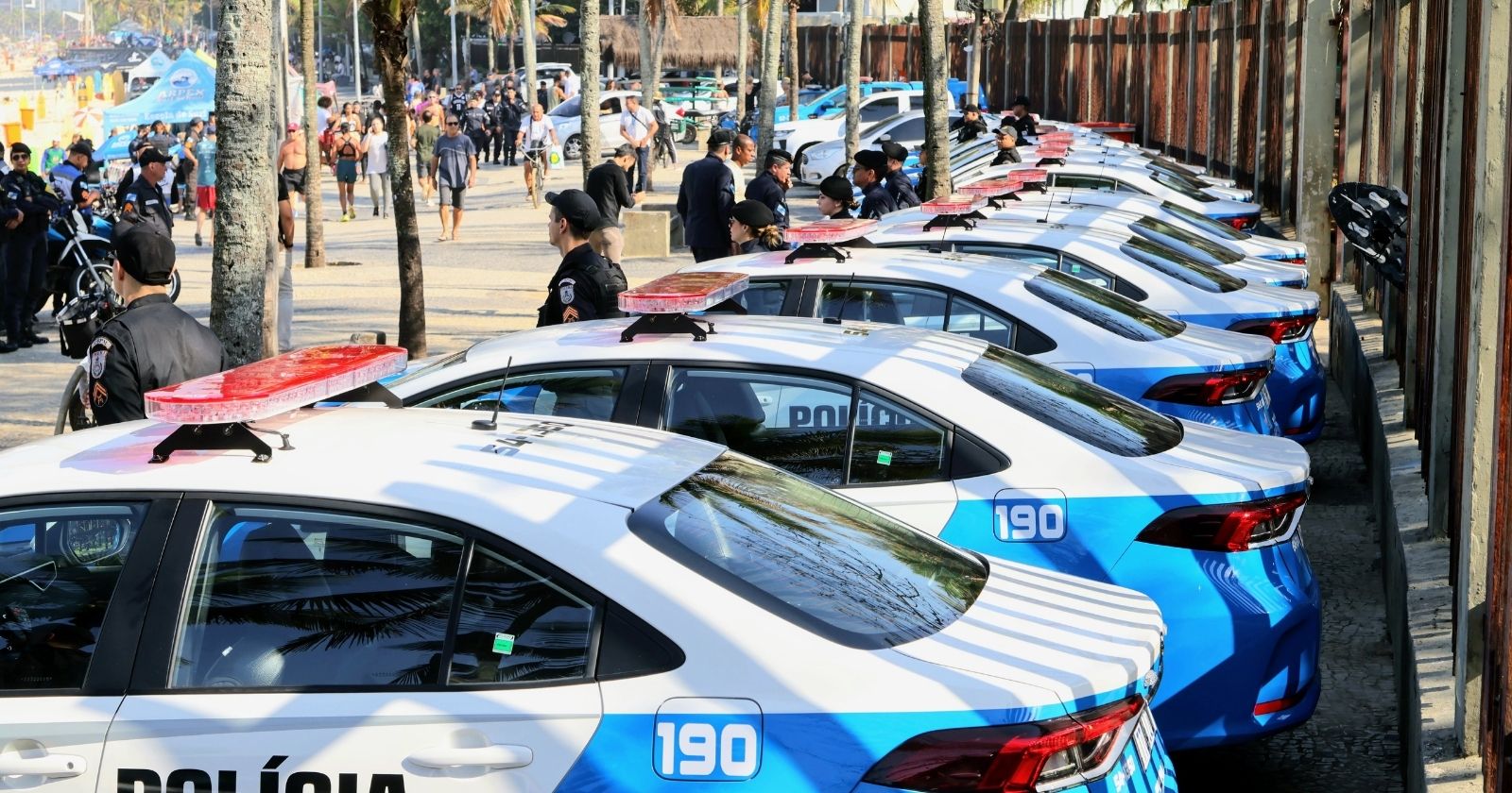 Viaturas da PM na Zona Sul