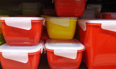 Recipientes de plástico estão perdendo espaço para os de inox