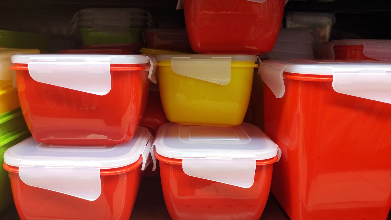 Recipientes de plástico estão perdendo espaço para os de inox