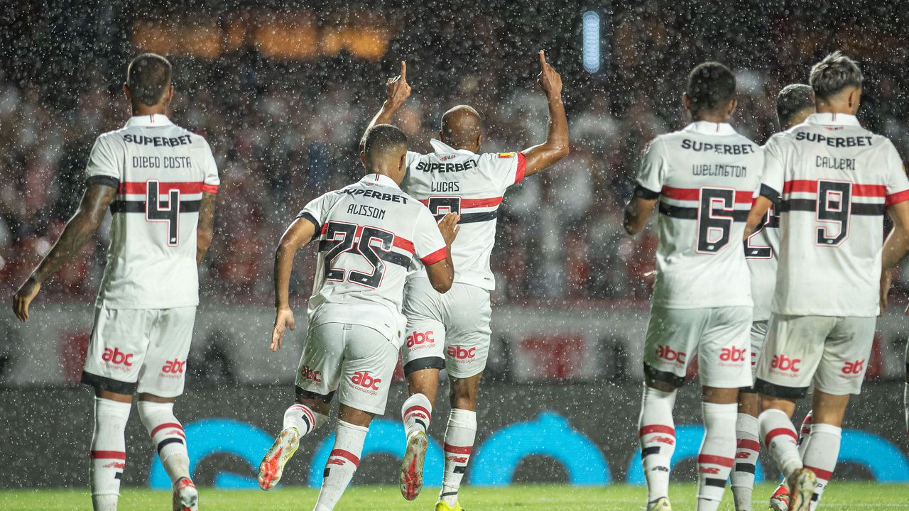 São Paulo terá de repetir um feito raro em sua história para seguir vivo na Libertadores