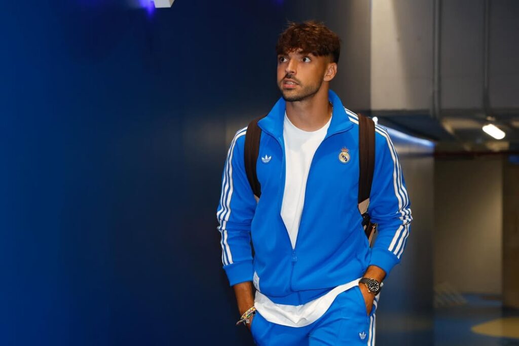 Zagueiro do Real Madrid e mais três jogadores são processados por divulgar vídeos íntimos de menor