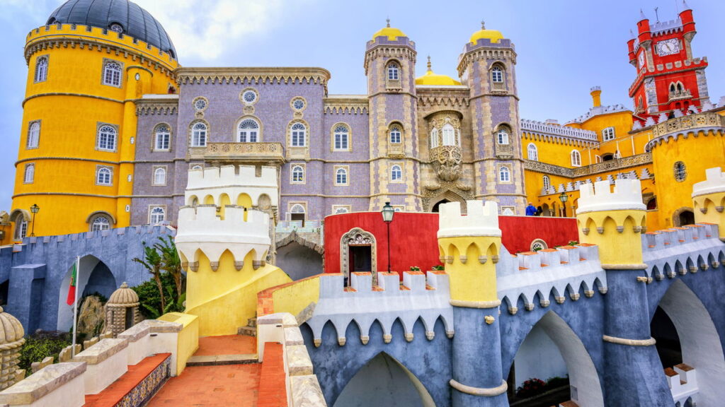 A cidade portuguesa onde castelos e magia vivem lado a lado