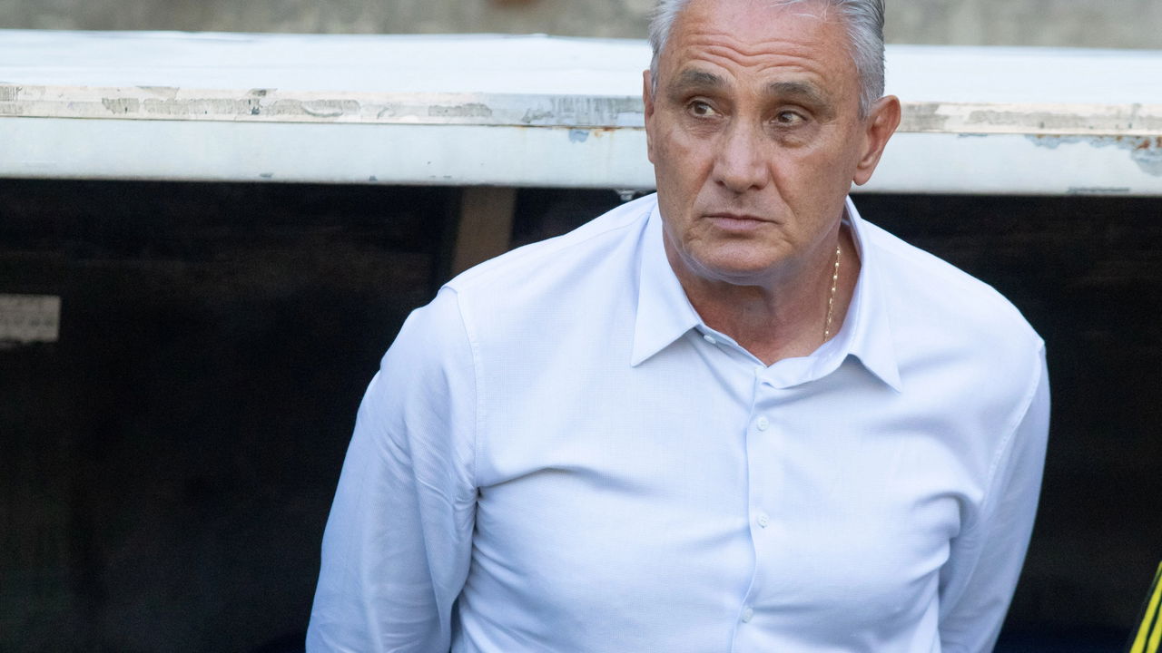 Livre no mercado, Tite é cotado para assumir a Seleção