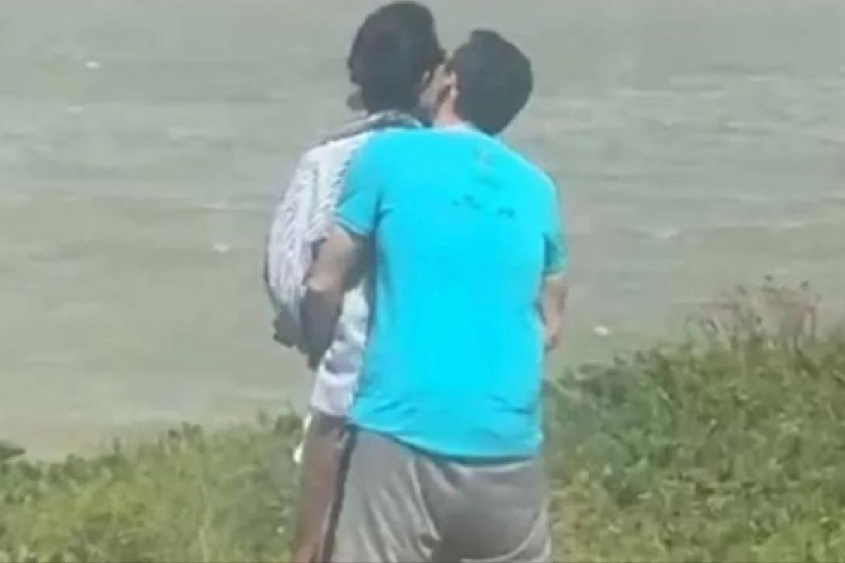 Turistas flagrados em ato obsceno na Praia do Cabo Branco