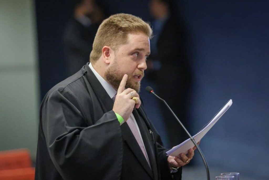 O advogado Matheus Milanez, defensor do ex-ministro do Gabinete de Segurança Institucional (GSI) Augusto Heleno, no STF