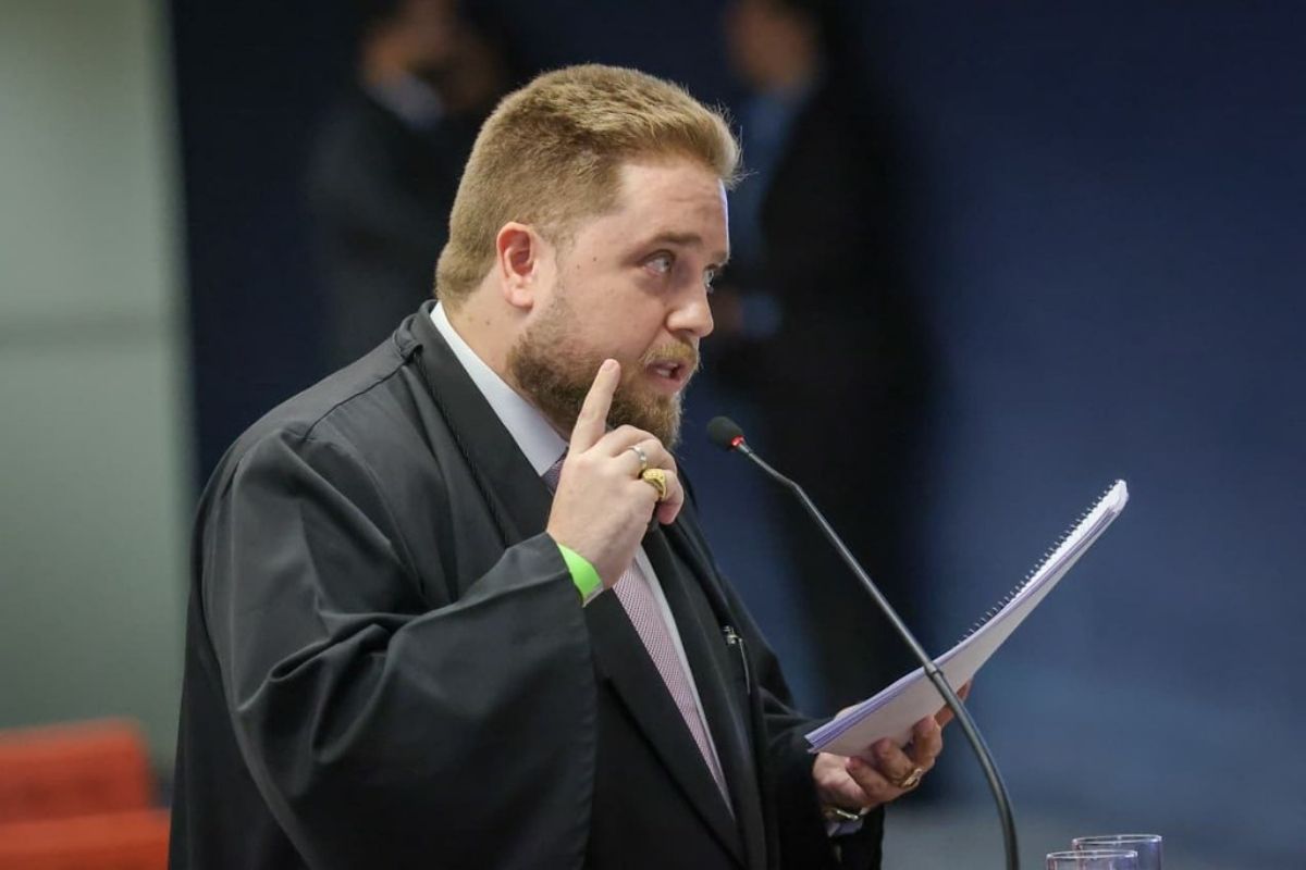 O advogado Matheus Milanez, defensor do ex-ministro do Gabinete de Segurança Institucional (GSI) Augusto Heleno, no STF