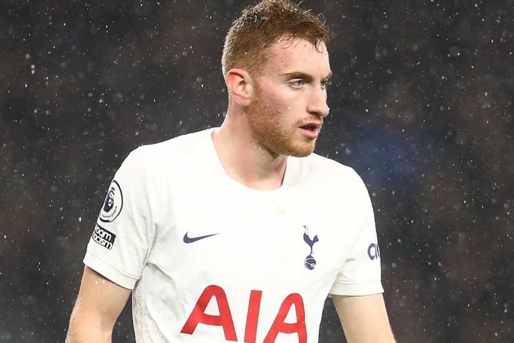 Kulusevski em campo pelo Tottenham. Foto: Divulgação/Tottenham