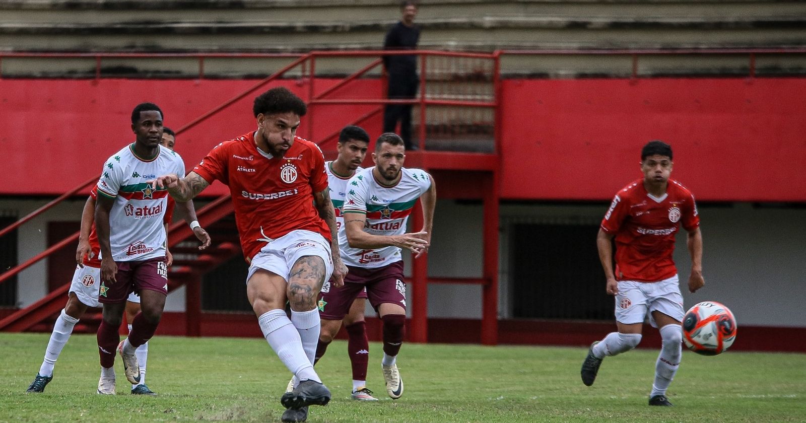 Gol de Iacovelli pelo America. Foto: João Carlos Gomes/America.