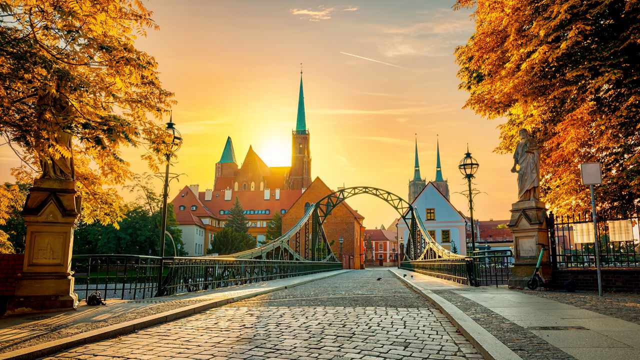 Essa cidade polonesa encanta com sua história, cultura vibrante e charme único
