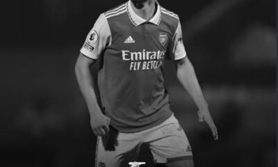 Ex-Arsenal morre após grave lesão cerebral durante partida