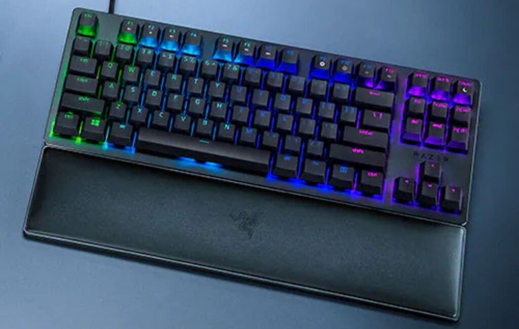 Teclado que troca de cor sozinho e hipnotiza