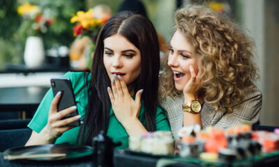 Você já deixou seu celular cair na água e ficou sem saber o que fazer para recuperá-lo? Felizmente, existe uma solução ao alcance da maioria das pessoas: o arroz cru