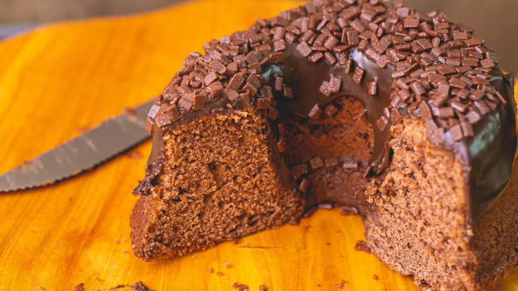 Esse bolo de choconinho é a sobremesa mais cremosa que você vai fazer