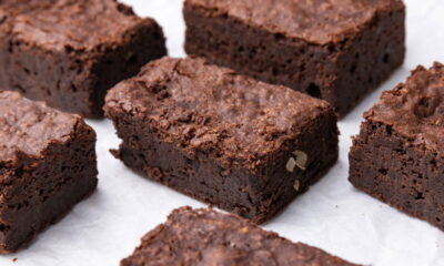 Você não vai acreditar, mas esta travessa de brownie custa menos de R$ 15 para fazer