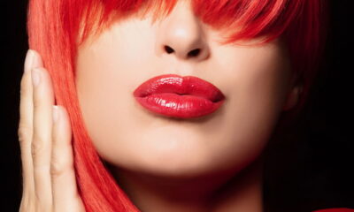 Manter as cores vibrantes no cabelo é desafiador, mas cuidados adequados garantem fios luminosos e cheios de vida dia após dia.