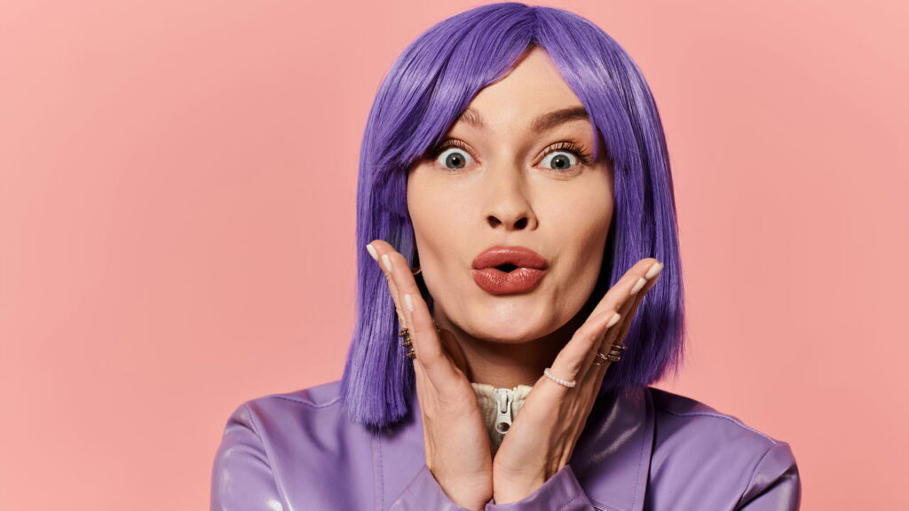 Manter as cores vibrantes no cabelo é desafiador, mas cuidados adequados garantem fios luminosos e cheios de vida dia após dia.