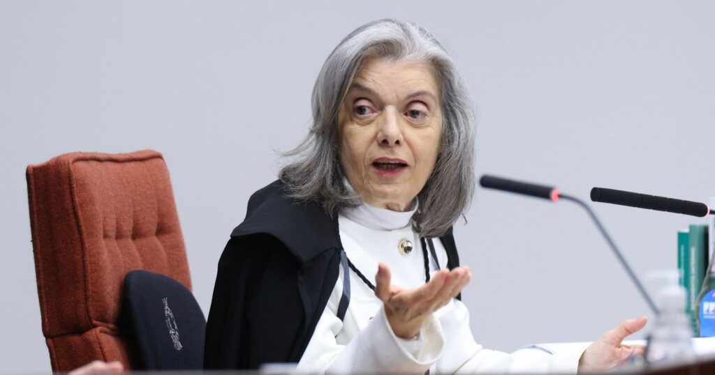 Voto de Cármen Lúcia dá maioria no STF para condenar Bolsonaro