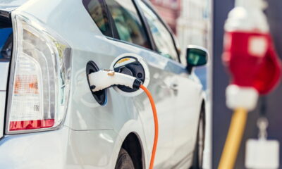 Novas leis para carros elétricos em 2025 revolucionam a vida dos motoristas