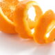 As cascas de laranja são muitas vezes negligenciadas e acabam indo direto para o lixo, mas seu potencial vai muito além do descarte
