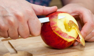 As cascas de maçã podem ser uma solução natural e eficaz para dar brilho aos pisos de madeira. Além de serem uma alternativa sustentável, aproveitam resíduos que normalmente seriam descartados