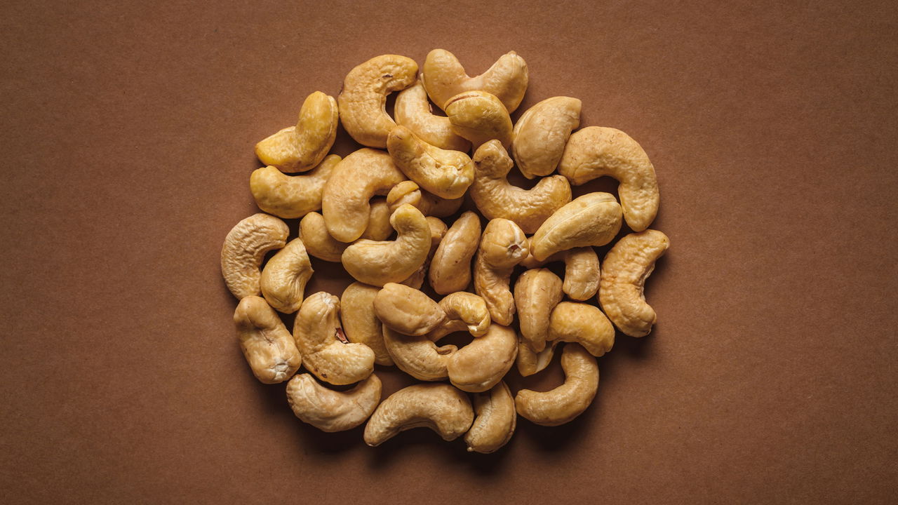 Cultivar castanha de caju em casa é uma atividade recompensadora e, com conhecimento adequado, é possível turbinar a produção e colher frutos de maneira mais eficiente