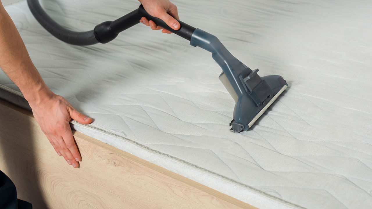 Como limpar o colchão e garantir noites de sono mais saudáveis