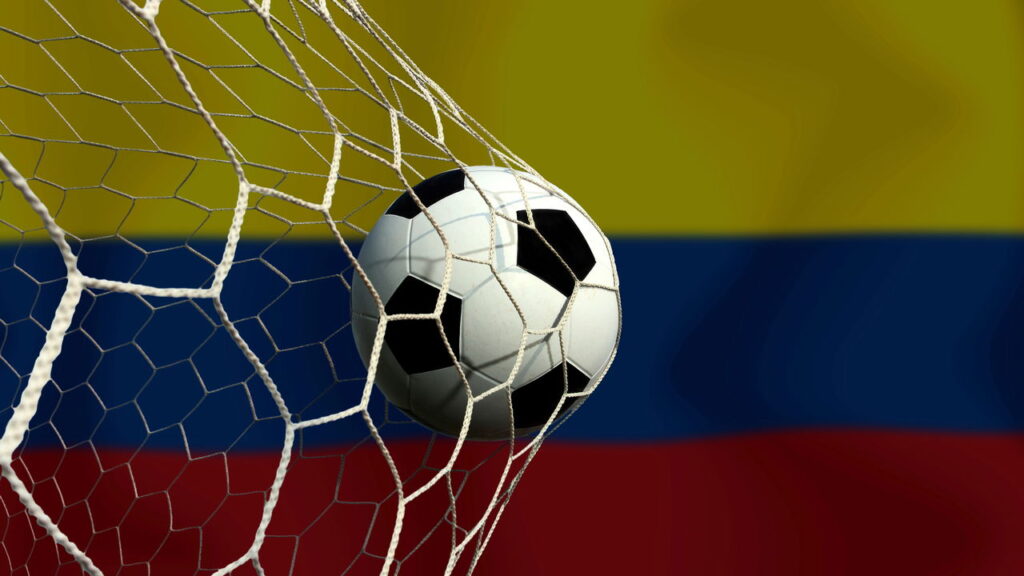 Luis Suárez marca poker nas eliminatórias sul-americanas