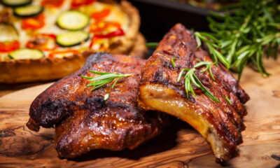 Essa costela no forno fica pronta em 3 horas e desmancha na boca