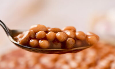 Cozinhar feijão sem deixá-lo de molho pode parecer uma questão trivial, mas influencia diretamente no sabor e no tempo de preparo