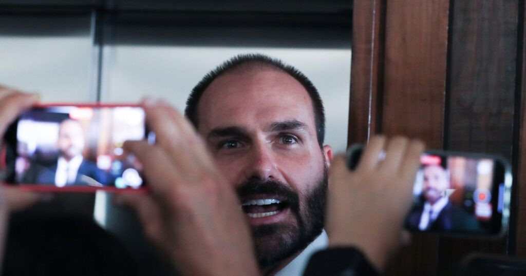 Eduardo Bolsonaro desafia aliados e trava direita em 2026