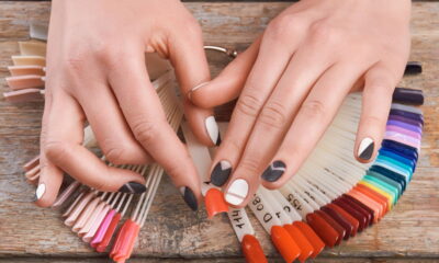 Escolher a cor de esmalte certa para cada estação pode transformar seu visual e destacar sua personalidade