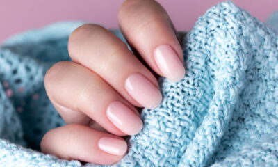 Encontrar o esmalte nude perfeito pode ser um desafio, mas faz toda a diferença para realçar a beleza natural das unhas e proporcionar um visual sofisticado e atemporal