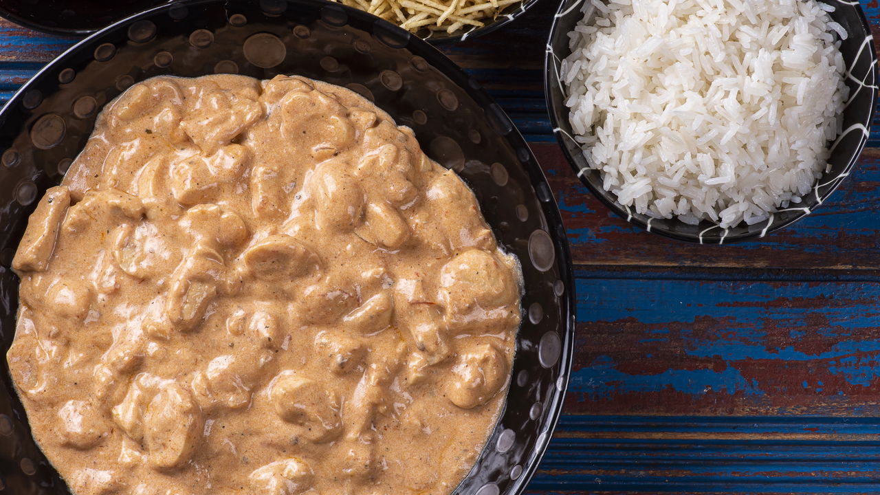 O estrogonofe favorito do Brasil agora na sua cozinha