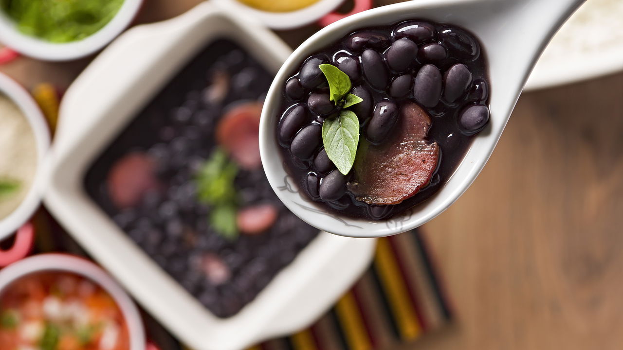 Receita de feijoada completa que todos vão amar