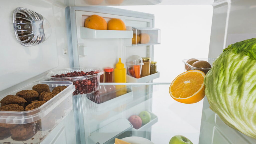 Luz da geladeira pode gastar energia sem você saber