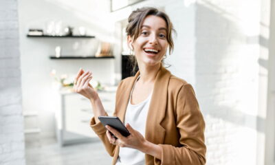 A palavra "cônsul" tem grande relevância na diplomacia, representando oficialmente um país em solo estrangeiro e desempenhando papeis fundamentais em tratados e relações internacionais