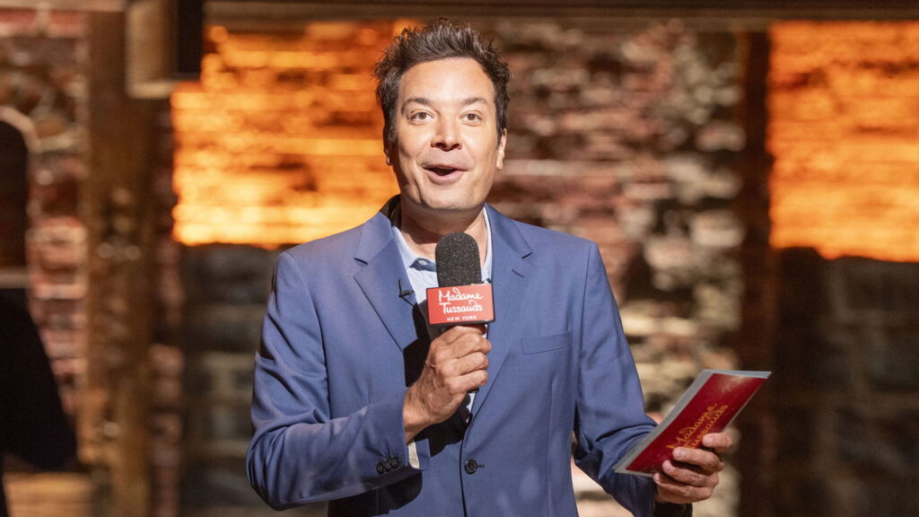 Jimmy Fallon fala sobre suspensão de programa de Jimmy Kimmel