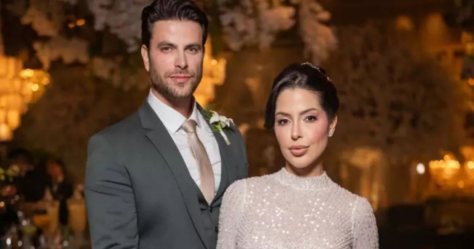 Vestido de Las Caldas emociona em cerimônia com Gustavo