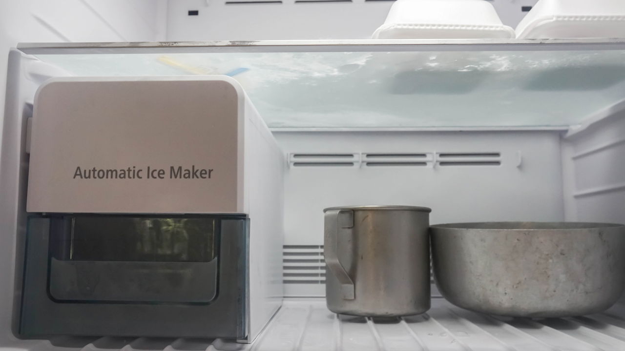 Saber o que significa quando a luz do freezer apaga sozinha é essencial para evitar surpresas desagradáveis e garantir a conservação dos alimentos