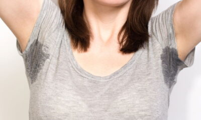 Como remover manchas de suor da camisa